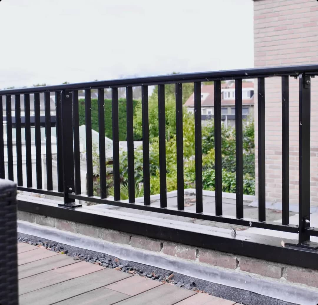 Hekwerk trends 2025: slimme, duurzame en stijlvolle tuinafscheidingen